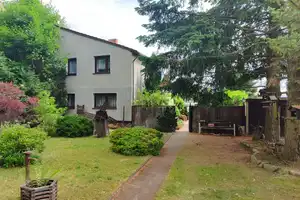Wohlfühlhaus mit 148 m², 5 Zimmer, 2 Bäder, Sauna, Garten, Werkstatt & Gewächshaus in Treuenbrietzen – Jüterboger Str. 77, 14929 Potsdam-Mittelmark (Kreis) – Vorschaubild 2