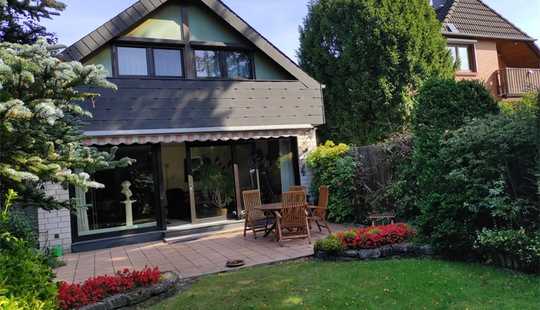 Bild von Freistehendes Einfamilienhaus mit idyllischem Garten