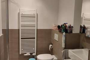 Attraktive 2,5-Zimmer Wohnung im 4. OG mit Balkon in Friedrichshain – Die vollständige Adresse der Immobilie erhältst du vom Anbieter., 10245 Friedrichshain, Berlin – Vorschaubild 4