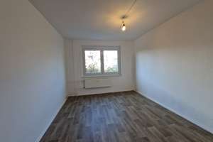 ***Zu schön zum Weiterklicken: Familienfreundliche 3-Zimmer-Wohnung mit Balkon*** – Deiwitzweg 28, 4207 Lausen-Grünau, Leipzig – Vorschaubild 3