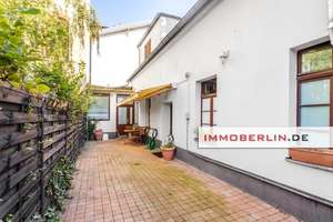 IMMOBERLIN.DE - Perfekt im Zehlendorfer Zentrum: Saniertes Wohn- + Geschäftshaus mit Restaurant – Die vollständige Adresse der Immobilie erhältst du vom Anbieter., 14163 Zehlendorf, Berlin – Vorschaubild 2