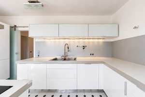 Großzügige Dachgeschosswohnung mit Loggia und Aufzug – 60435 Eckenheim, Frankfurt am Main – Vorschaubild 4