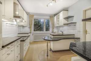 Bremen-Oberneuland: großzügiges freist. Einfamilienhaus mit 5 Zimmern, großem Grundstück und Garage – Die vollständige Adresse der Immobilie erhältst du vom Anbieter., 28355 Oberneuland, Bremen – Vorschaubild 13