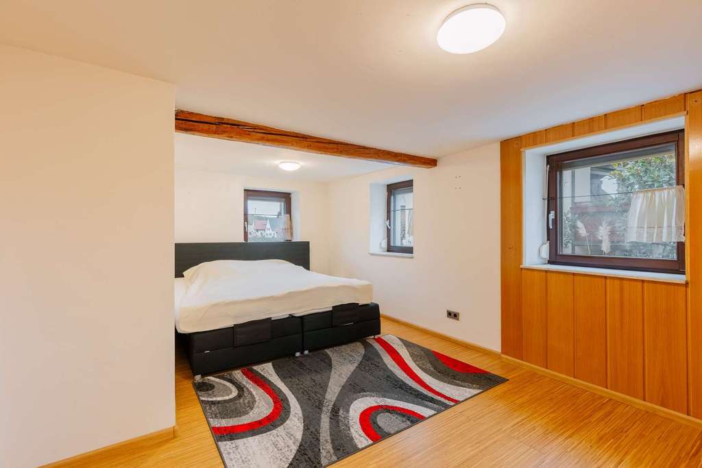 Immobilie in Teningen - Vielseitiges Hof-Ensemble mit zwei Wohneinheiten, Dachterrasse, Produktion und Verkauf in Köndringen - Bild 3