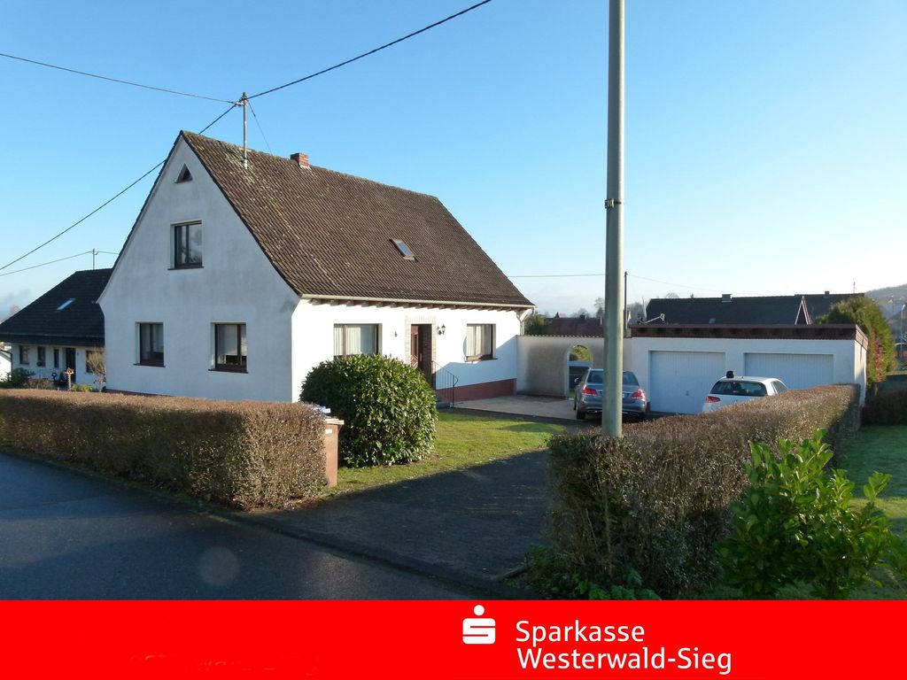 Einfamilienhaus mit großem Garten und schönem Ausblick