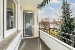 Elegante 3-Zimmer-Etagenwohnung mit Loggia, Einbauküche & Fußbodenheizung – stilvoll modernisiert – Die vollständige Adresse der Immobilie erhältst du vom Anbieter., 78532 Tuttlingen – Vorschaubild 3