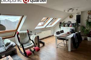 Ihr Investment: solide vermietete, helle Dachgeschosswohnung wartet auf neuen Eigentümer – Die vollständige Adresse der Immobilie erhältst du vom Anbieter., 90443 Steinbühl, Nürnberg – Vorschaubild 1