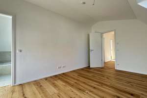 EINFAMILIENHAUS  .  SONNENVERWÖHNT  .  OPTIMALER GRUNDRISS  .  ERLESEN AUSGESTATTET – Die vollständige Adresse der Immobilie erhältst du vom Anbieter., 80997 Untermenzing, München – Vorschaubild 7