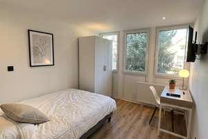 Moderne 4er-WG: renovierte Zimmer (10-13 m²) - sofort verfügbar - inkl. TV, WaMa & SpüMa – Waldschulstr. 54, 81827 Waldtrudering, München – Vorschaubild 5