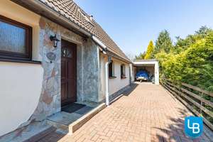 Wohnen mit Charme: Gepflegtes Haus mit romantischem Gartenparadies – Die vollständige Adresse der Immobilie erhältst du vom Anbieter., 24619 Bornhöved – Vorschaubild 3
