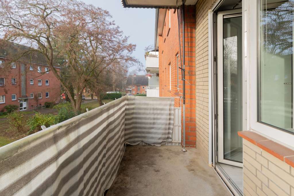 Immobilie in Geesthacht - Geesthacht Oberstadt: Schöne 3-Zimmer-Wohnung mit Kamin und Balkon! - Bild 3