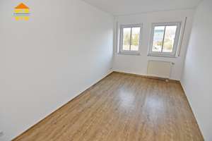 Tolle Lage, schöner Balkon mit Ausblick auf das Erzgebirge – Meisenweg 8/1, 9235 Burkhardtsdorf – Vorschaubild 8