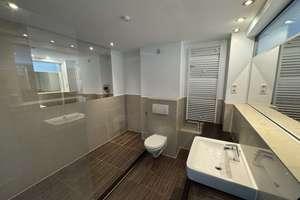 Zuhause mit Charakter: außergewöhnlicher Grundriss, warme Atmosphäre & Balkon zum grünen Innenhof – Die vollständige Adresse der Immobilie erhältst du vom Anbieter., 10969 Kreuzberg, Berlin – Vorschaubild 7