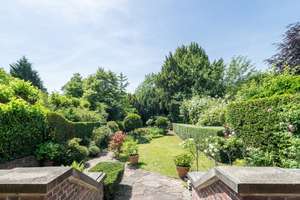 Herrschaftliches Wohnen in Marienburg – Denkmalgeschützte Gartenwohnung mit Villencharme – Die vollständige Adresse der Immobilie erhältst du vom Anbieter., 50968 Marienburg, Köln – Vorschaubild 7