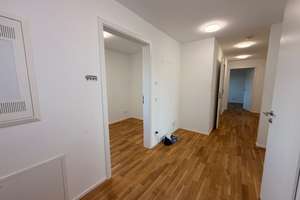 Exklusive und großzügige Dachgeschosswohnung mit sonniger Dachterrasse im Herzen von Vöhringen – Die vollständige Adresse der Immobilie erhältst du vom Anbieter., 89269 Vöhringen – Vorschaubild 14