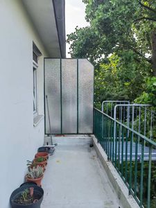 Zuhause mit Balkon und Einbauküche in Pempelfort