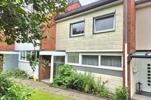 Reihenmittelhaus in gepflegter Wohnanlage – Die vollständige Adresse der Immobilie erhältst du vom Anbieter., 23560 Sankt Jürgen, Lübeck – Vorschaubild 1