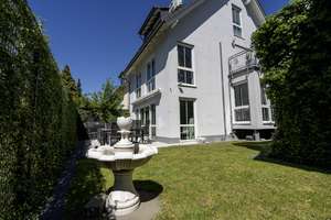 🌟 Luxuriöse Villa direkt am Rhein – Wohnen auf höchstem Niveau in Wiesbaden-Schierstein 🌟