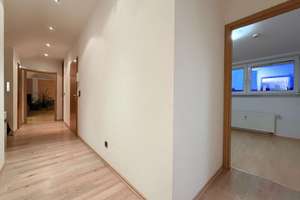 Großzügig geschnittene 3,5-Zimmer-DG-Wohnung – Wohnen und Arbeiten unter einem Dach – Die vollständige Adresse der Immobilie erhältst du vom Anbieter., 68305 Waldhof, Mannheim – Vorschaubild 24