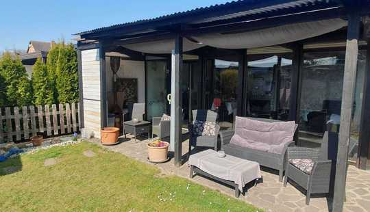 Bild von Attraktiver Reihenbungalow - Terrasse, Garten und Garage inklusive!