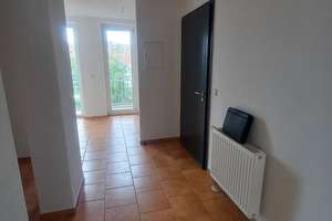 +++ Nachmieter gesucht! 4 Zimmer Maisonette Wohnung mit Balkon und Stellplatz +++ – Schlachthofstraße 17, 8058 Pölbitz, Zwickau – Vorschaubild 3