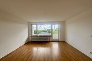 Schöne, helle und sanierte 1,5-Zimmer-Wohnung mit Balkon nähe Kuhsee zu vermieten 