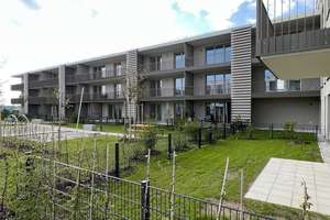 Neuwertige Wohnung mit Privatgarten - hochwertige Teilmöblierung – Hauptstraße 45a, 85551 Kirchheim bei München – Vorschaubild 2