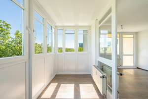 AIGNER - Sommerbalkon & Wintergarten: Schöne, renovierte Wohnung mit Blick ins Grüne – Die vollständige Adresse der Immobilie erhältst du vom Anbieter., 80939 Freimann, München – Vorschaubild 4