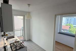 Lichtdurchflutete 2,5-Zimmer-Wohnung mit 2 Balkonen am Hölderlinplatz – Kornbergstr 50, 70176 Hölderlinplatz, Stuttgart – Vorschaubild 10