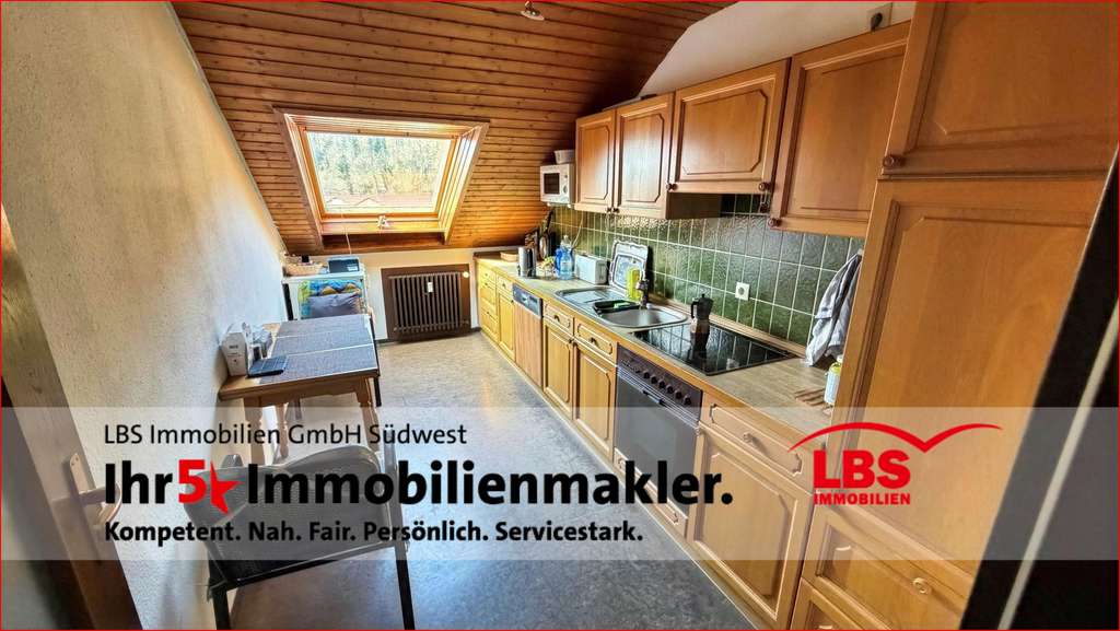 Immobilie in Zell am Harmersbach - Charmante Dachgeschosswohnung mit TG-Stellplatz - Bild 3