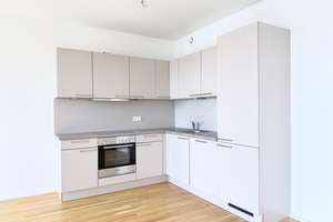 Praktisch und modern: 3-Zi.-Wohnung mit Einbauküche, Balkon und zwei Bädern – Rheinallee 70, 55120 Neustadt, Mainz – Vorschaubild 2