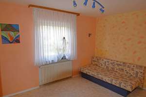 Ruhig gelegenes Einfamilienhaus mit außergewöhnlichem Wintergarten in Spechbach! – Die vollständige Adresse der Immobilie erhältst du vom Anbieter., 74937 Spechbach – Vorschaubild 12