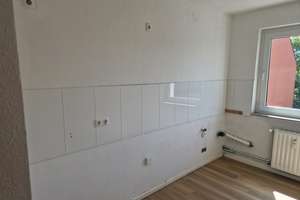 Lebendiges Viertel in Essen: 3,5-Zimmer-Wohnung mit modernisiertem Schnitt in Bergerhausen – Werrastraße 12, 45136 Bergerhausen, Essen – Vorschaubild 2