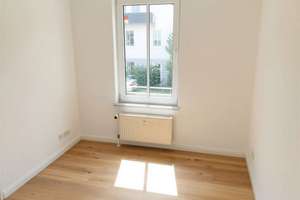 Modernisierte bezugsfreie 2-Zimmer Wohnung mit Aufzug und Stellplatz – Die vollständige Adresse der Immobilie erhältst du vom Anbieter., 13156 Niederschönhausen, Berlin – Vorschaubild 7
