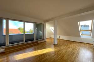 Traumhafte 4-Zimmerwohnung über den Dächern Gohlis - Loggia, Bad en Suite und Gästebad!