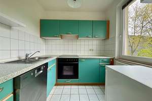 Bezugsfreie 2-Zimmer-Whg. mit EBK, DB, Balkon und 3 TG-Stellplätzen // RD-Landstraße, Kiel-Hassee – Rendsburger Landstr. 121, 24113 Hassee, Kiel – Vorschaubild 9