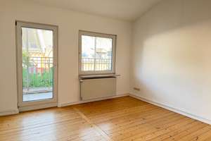 °°° GEMÜTLICHE DACHGESCHOSSWOHNUNG RUHIGER CITY-LAGE °°° – Die vollständige Adresse der Immobilie erhältst du vom Anbieter., 65195 Rheingauviertel / Hollerborn, Wiesbaden – Vorschaubild 2