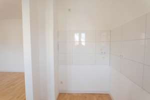 Schöne DG-Wohnung - Zweitbezug in Karlsruhe, Beiertheim-Bulach – Oberkirchfeldstraße 30, 76135 Beiertheim-Bulach, Karlsruhe – Vorschaubild 2