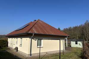 Gepflegter Bungalow mit 1 ha großem Grundstück zentral auf Rügen  – Rügen (Kreis) – Vorschaubild 2