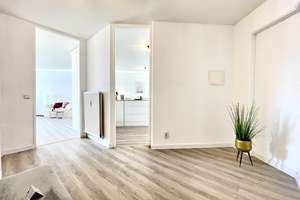 Ihmezentrum! **Penthouse-Feeling in Linden**
TOP-Renovierte 3 Zimmer-Wohnung! – Die vollständige Adresse der Immobilie erhältst du vom Anbieter., 30449 Linden-Mitte, Hannover – Vorschaubild 2