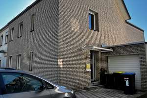 Modernisierte Doppelhaushälfte mit zwei Wohneinheiten – solide Kapitalanlage in sehr guter Lage! – Die vollständige Adresse der Immobilie erhältst du vom Anbieter., 33100 Kernstadt, Paderborn – Vorschaubild 2