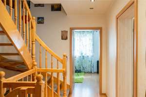 Familienhaus mit 160 m², PV-Anlage, Solar & Homeoffice – ruhige Spielstraße in Kerpen-Sindorf – Die vollständige Adresse der Immobilie erhältst du vom Anbieter., 50170 Kerpen – Vorschaubild 10