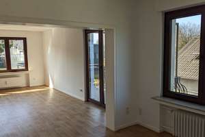 Renovierte 4-Zimmer-Wohnung mit Balkon in RS-Lüttringhausen -von privat- – Die vollständige Adresse der Immobilie erhältst du vom Anbieter., 42899 Klausen, Remscheid – Vorschaubild 3