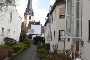 Wohnen wie im Urlaub, 2 Zimmer Wohnung am Schloßpark Wiesbaden-Biebrich -Exclusive Lage – Mosburgstraße 8 g, 65203 Biebrich, Wiesbaden – Vorschaubild 2