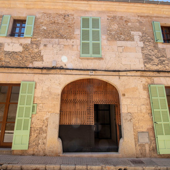 Spektakuläres, brandneues Haus in Petra
