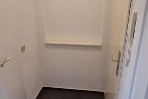Schöne gepflegte Wohnung mit einem Zimmer sowie Balkon und EBK in Frankfurt-Unterliederbach – 65929 Unterliederbach, Frankfurt am Main – Vorschaubild 6