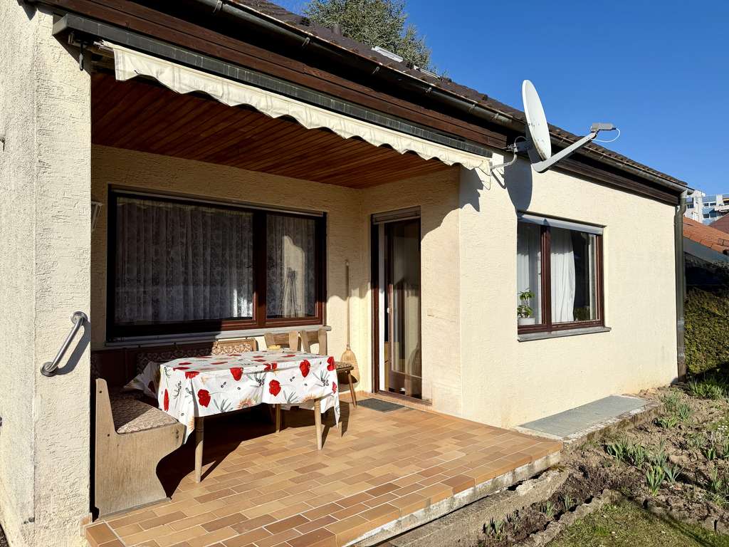 Immobilie in Baltmannsweiler - Einfamilienhaus mit Potential in Hohengehren, ruhig und zentrumsnah - Bild 0