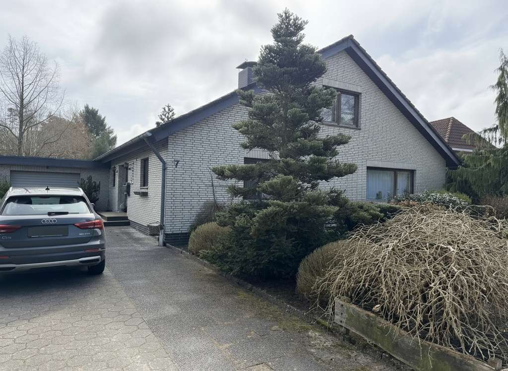 Immobilie in Cadenberge - Gelegenheit für handwerklich geschickte Käufer! Bungalow in toller, ruhiger Lage von Cadenberge. - Bild 0