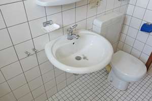 Zwei-Zimmerwohnung mit Wohnküche und Tageslichtbad in ruhiger Lage von Beiertheim – Litzenhardtstr. 108, 76135 Beiertheim-Bulach, Karlsruhe – Vorschaubild 10
