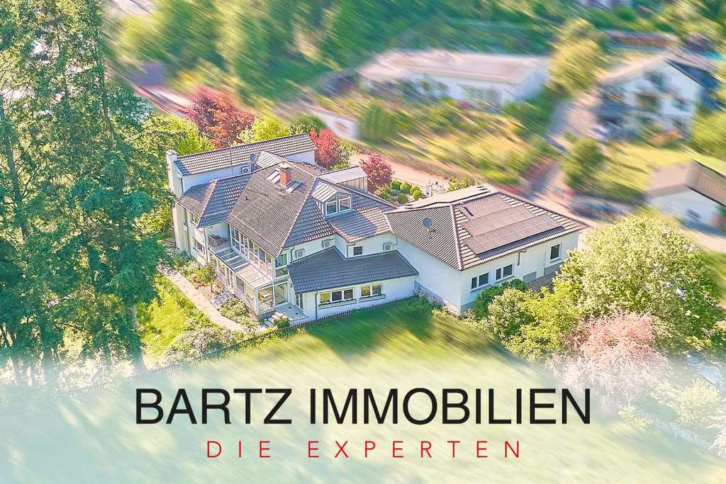 Immobilie in Carlsberg - Besonderes Traumdomizil mit stilvollen Wohnbereichen & paradiesischem Garten in ruhiger Lage - Bild 0